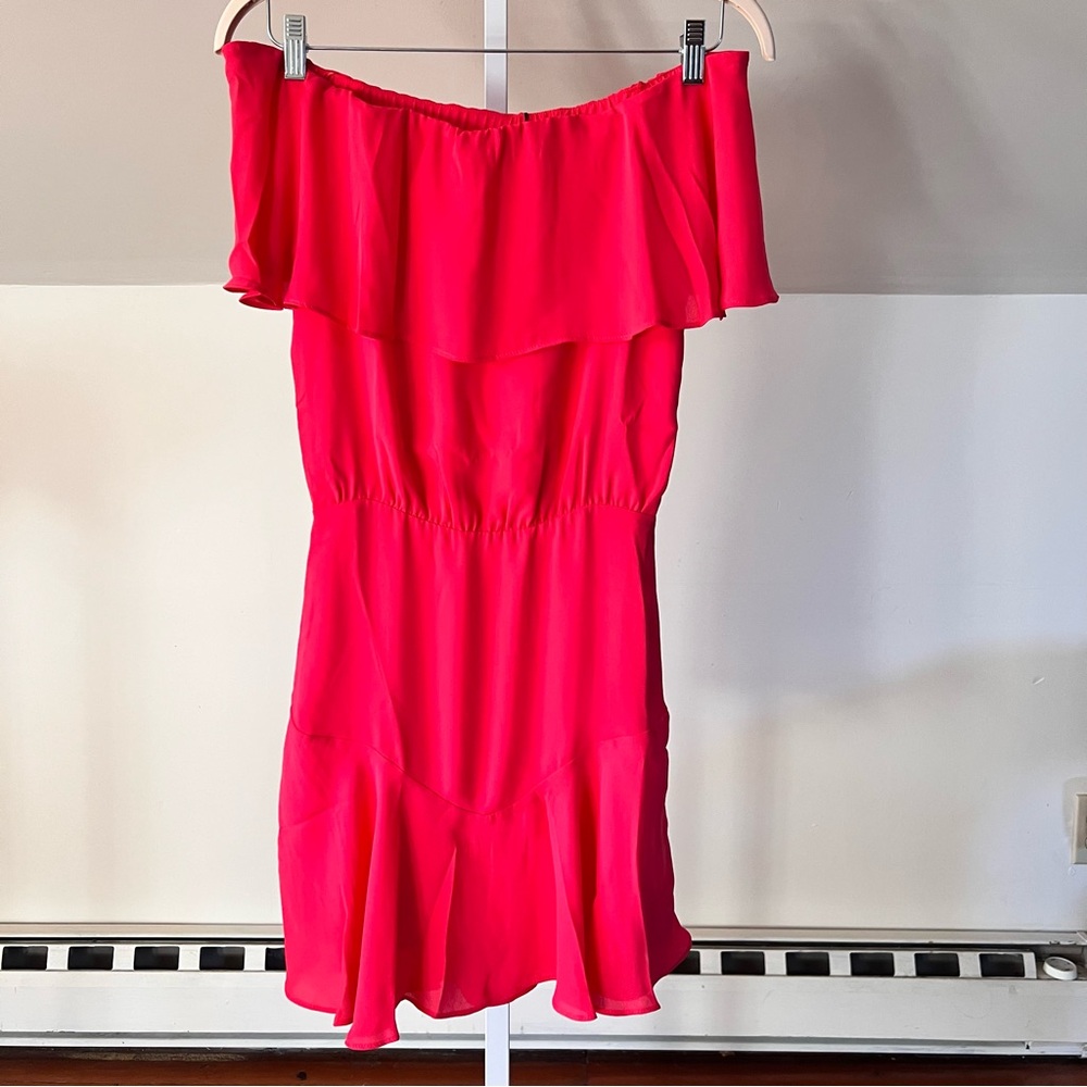 Krisa Revolve Off-Shoulder Ruffle Rio Red Mini Dress XS NWT - Picture 3 of 9